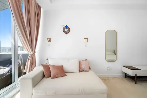 5601 Collins Avenue Miami Beach FL 33140