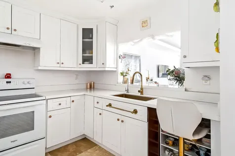 5601 Collins Avenue Miami Beach FL 33140