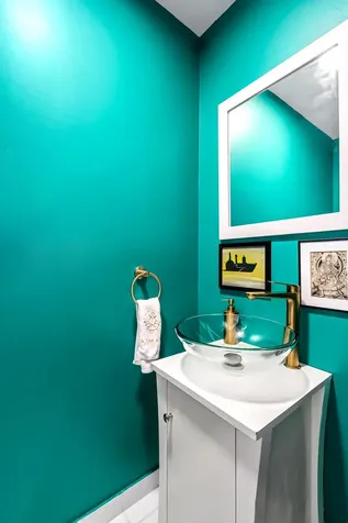 5601 Collins Avenue Miami Beach FL 33140