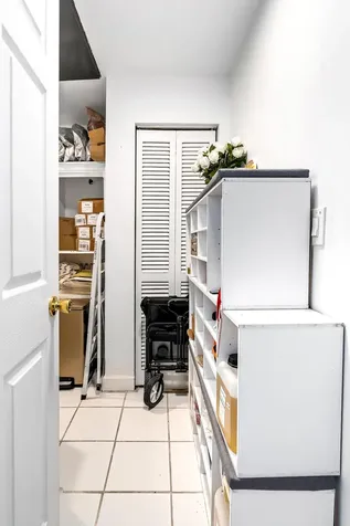 5601 Collins Avenue Miami Beach FL 33140