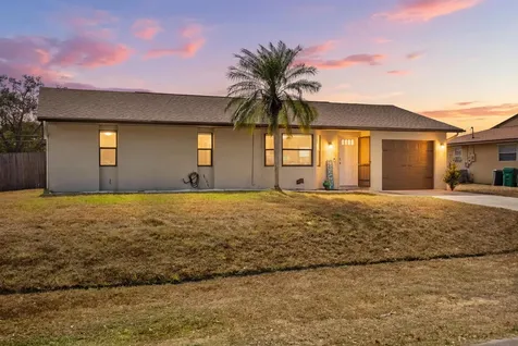 822 Sw Harvard Road Port Saint Lucie FL 34953