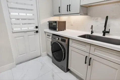 322 N Federal Highway Deerfield Beach FL 33441