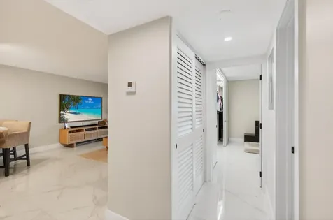 322 N Federal Highway Deerfield Beach FL 33441