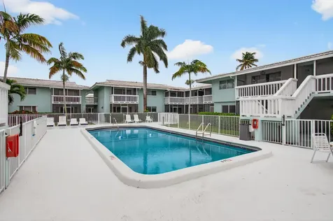 322 N Federal Highway Deerfield Beach FL 33441