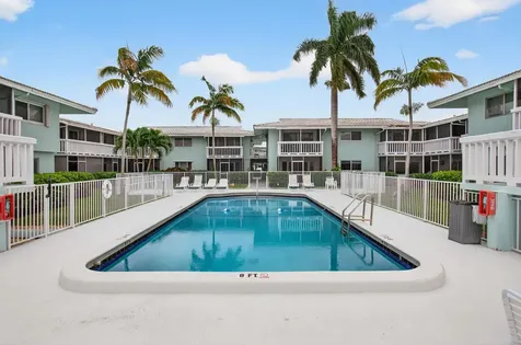 322 N Federal Highway Deerfield Beach FL 33441