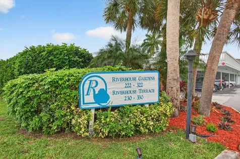 322 N Federal Highway Deerfield Beach FL 33441