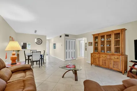 203 Oxford 100 West Palm Beach FL 33417