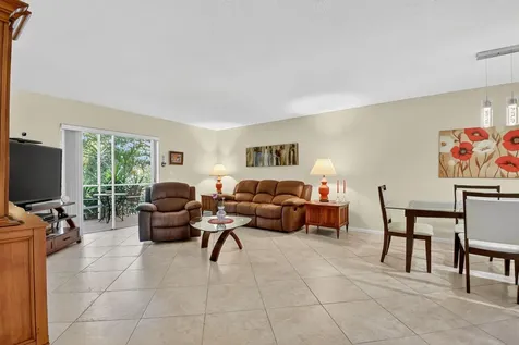 203 Oxford 100 West Palm Beach FL 33417