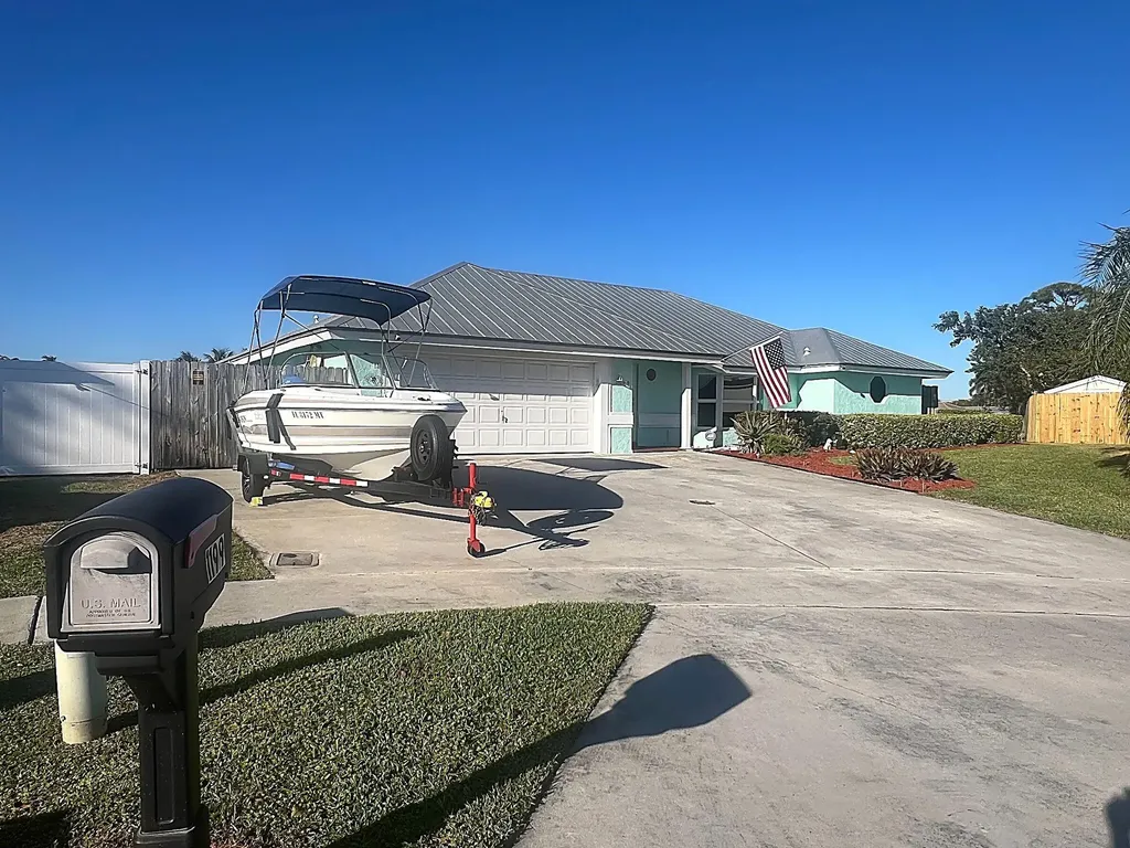 1199 Sw 25th Avenue Boynton Beach FL 33426