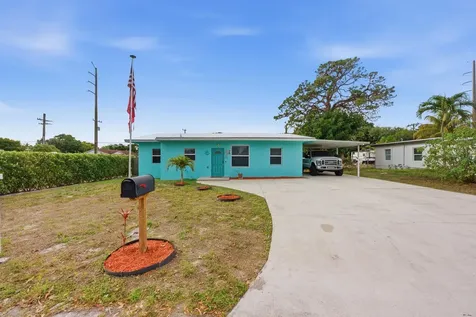 824 Nw 4th Avenue Boynton Beach FL 33426