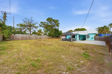 824 Nw 4th Avenue Boynton Beach FL 33426