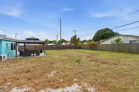 824 Nw 4th Avenue Boynton Beach FL 33426