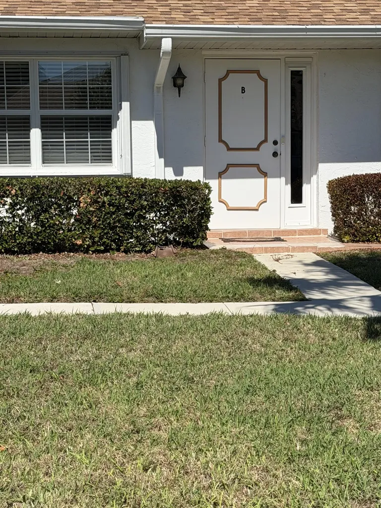 1234 S Lakes End Drive Fort Pierce FL 34982