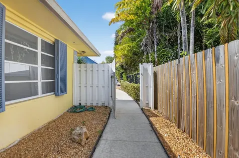 111 SE 7th Avenue Delray Beach FL 33483