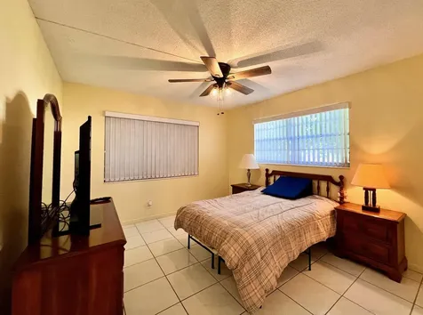 76 Sheffield D West Palm Beach FL 33417