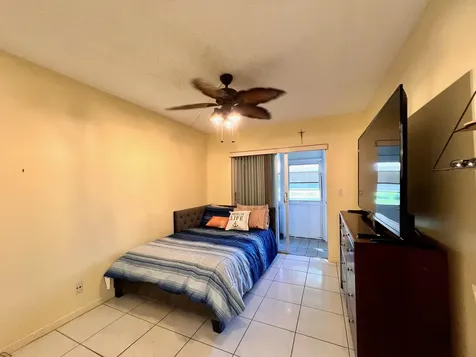 76 Sheffield D West Palm Beach FL 33417