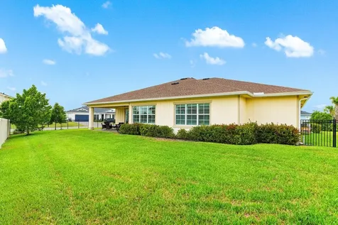 962 Castaway Court Loxahatchee FL 33470
