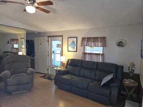 1365 Chobee Loop Okeechobee FL 34974