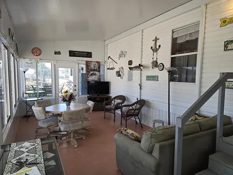 1365 Chobee Loop Okeechobee FL 34974