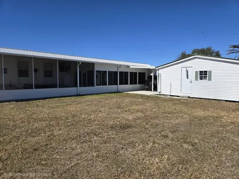 1365 Chobee Loop Okeechobee FL 34974