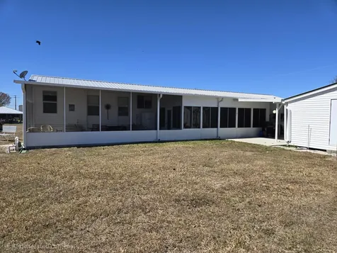 1365 Chobee Loop Okeechobee FL 34974