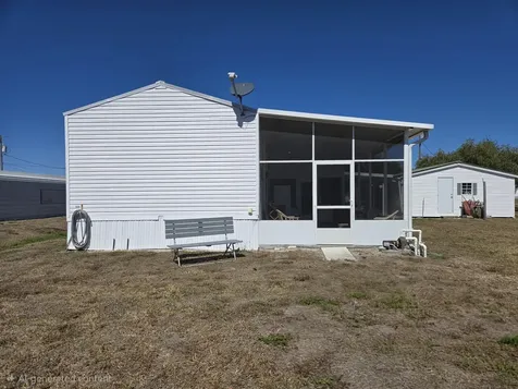 1365 Chobee Loop Okeechobee FL 34974