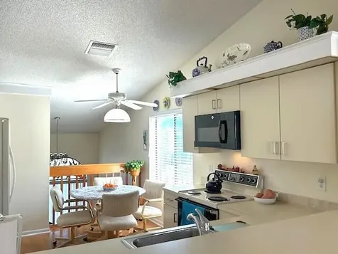 10415 S Circle Lake Drive Boynton Beach FL 33437