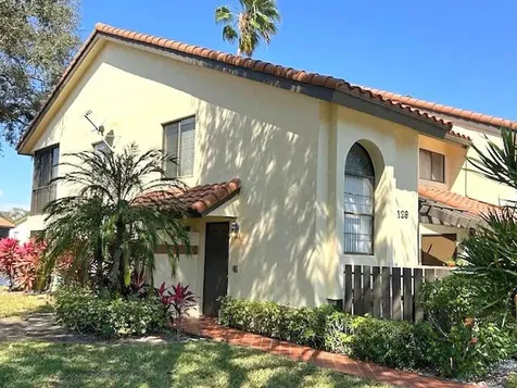 10415 S Circle Lake Drive Boynton Beach FL 33437