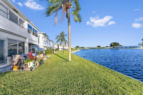1114 Lake Terrace Boynton Beach FL 33426