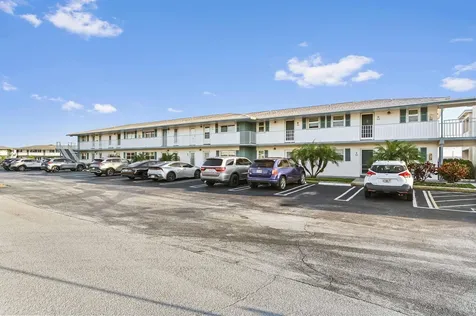 1114 Lake Terrace Boynton Beach FL 33426