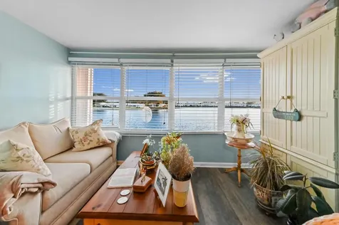 1114 Lake Terrace Boynton Beach FL 33426