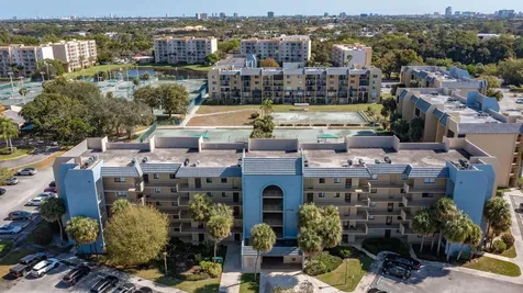 2786 Tennis Club Drive West Palm Beach FL 33417
