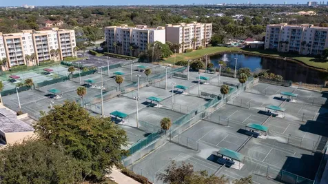 2786 Tennis Club Drive West Palm Beach FL 33417