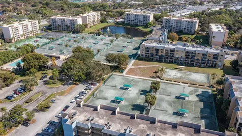 2786 Tennis Club Drive West Palm Beach FL 33417