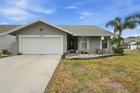 3957 Dafilee Circle West Palm Beach FL 33417
