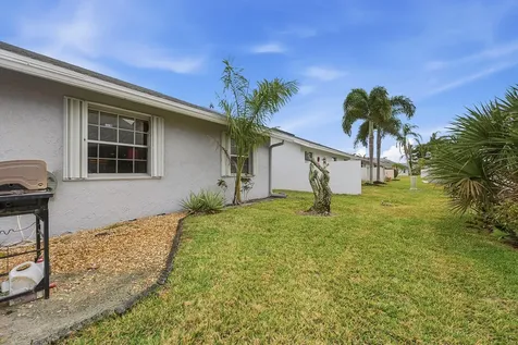 3957 Dafilee Circle West Palm Beach FL 33417