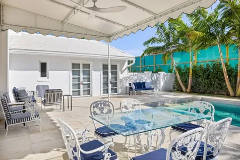 624 N Lake Way Palm Beach FL 33480