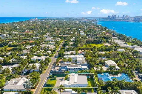 624 N Lake Way Palm Beach FL 33480