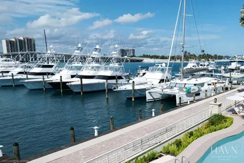 184 Lake Drive Palm Beach Shores FL 33404
