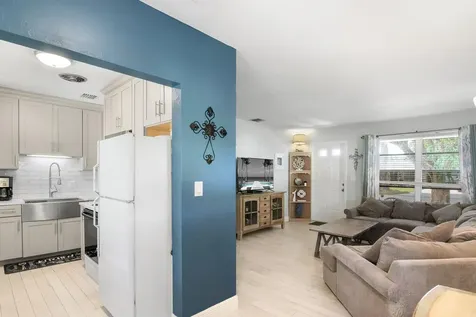 5606 Hobart Avenue West Palm Beach FL 33405