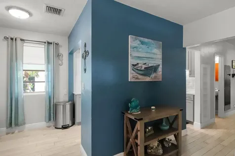 5606 Hobart Avenue West Palm Beach FL 33405