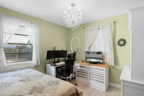 5606 Hobart Avenue West Palm Beach FL 33405