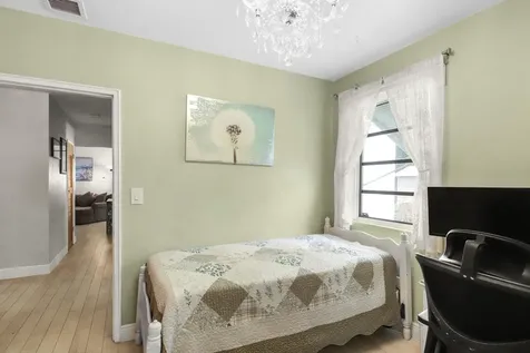 5606 Hobart Avenue West Palm Beach FL 33405