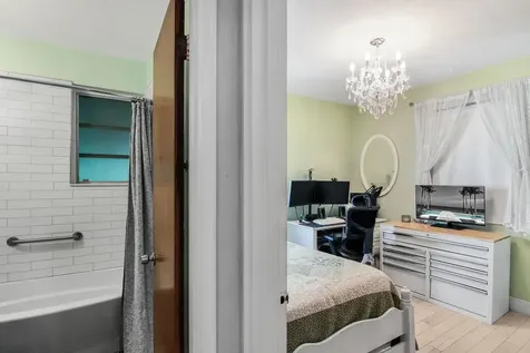 5606 Hobart Avenue West Palm Beach FL 33405