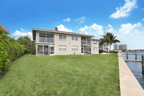 370 Wilma Circle Riviera Beach FL 33404