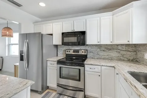 370 Wilma Circle Riviera Beach FL 33404