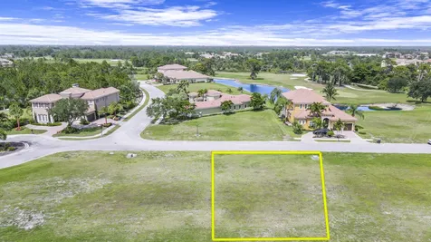 120 SE Via Verona Port Saint Lucie FL 34984