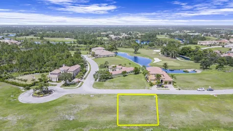 120 SE Via Verona Port Saint Lucie FL 34984