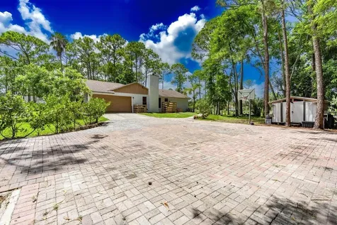 15211 60th Place Loxahatchee FL 33470