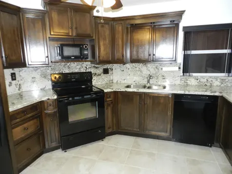 3 Greenway Village N Royal Palm Beach FL 33411